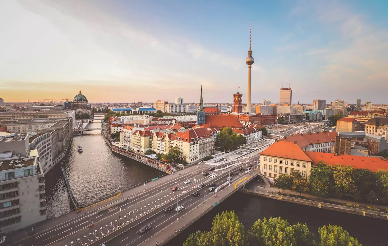 The Best Places for Vapers to Travel in 2025 1 The Best Places for Vapers to Travel in 2025