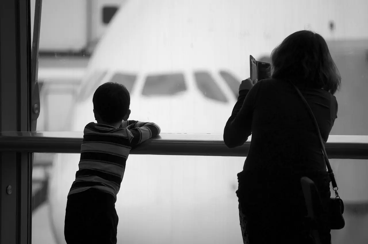 Do I Need Permission to Take My Child Out of State for Vacation? 1 Do I Need Permission to Take My Child Out of State for Vacation
