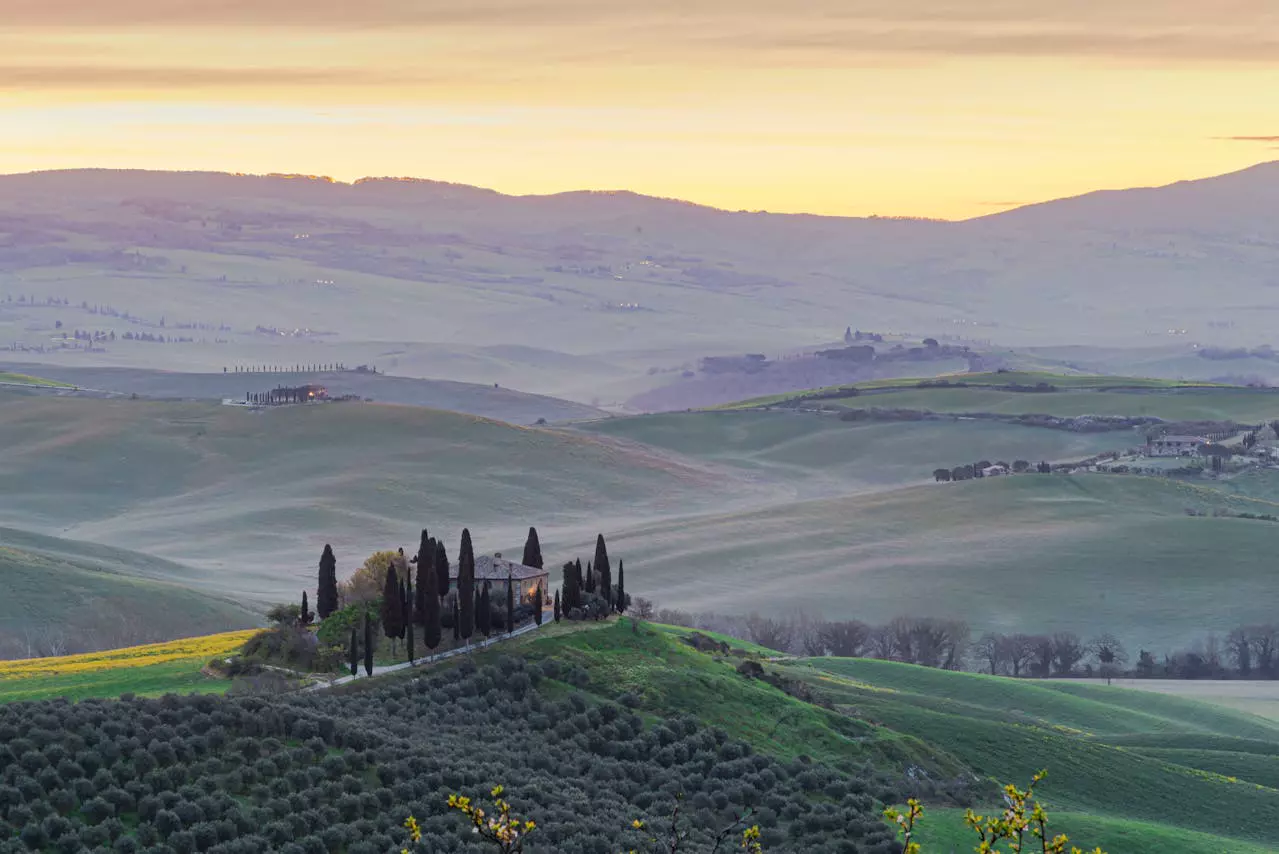 Spontaneous Travel: Embracing the Thrill of the Unknown 1 Spontaneous Travel Embracing the Thrill of the Unknown