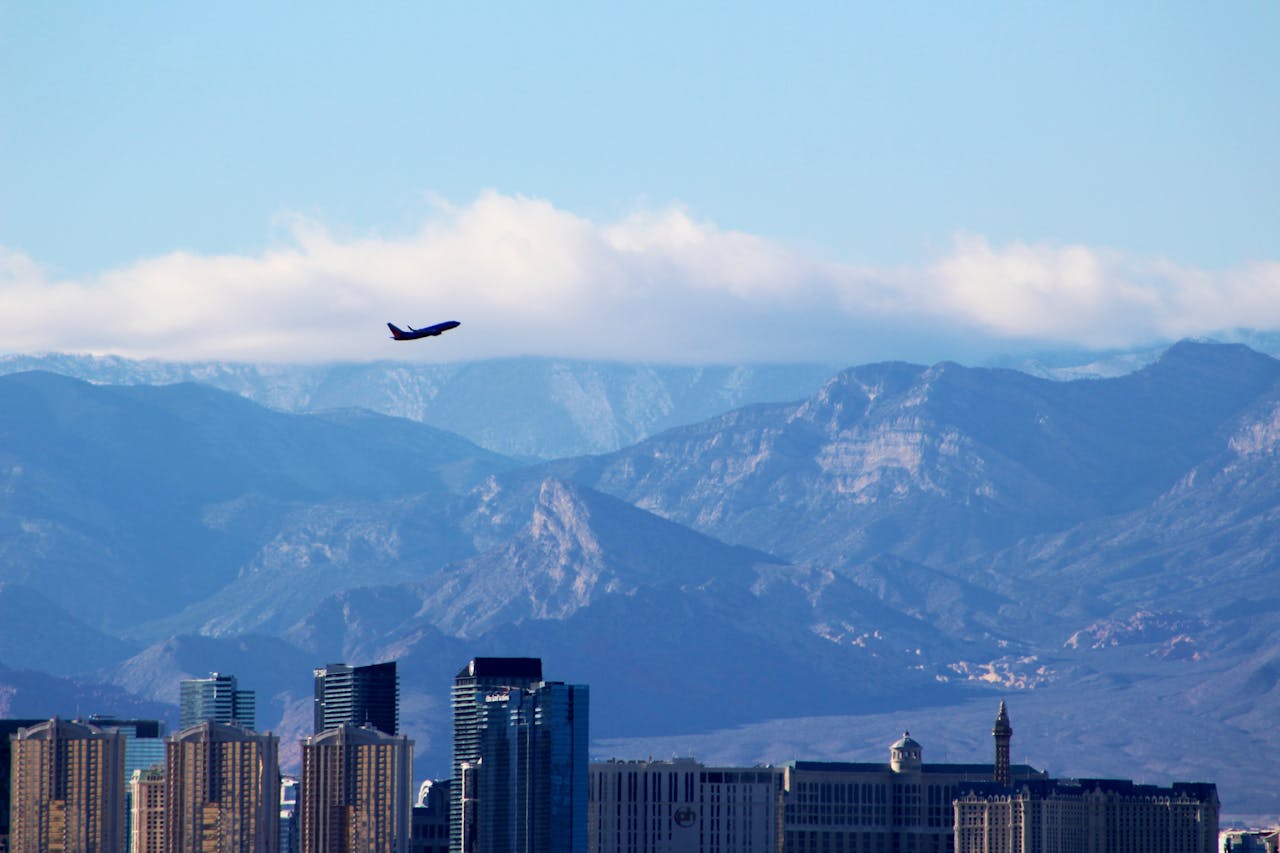 Travel the Skies and Explore National Parks Along the Way 1 Travel the Skies and Explore National Parks Along the Way