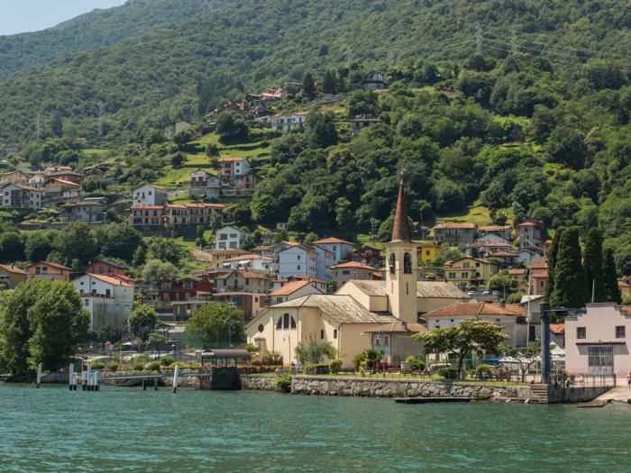 What Makes Small-Town Retreats Ideal for Weekend Escapes