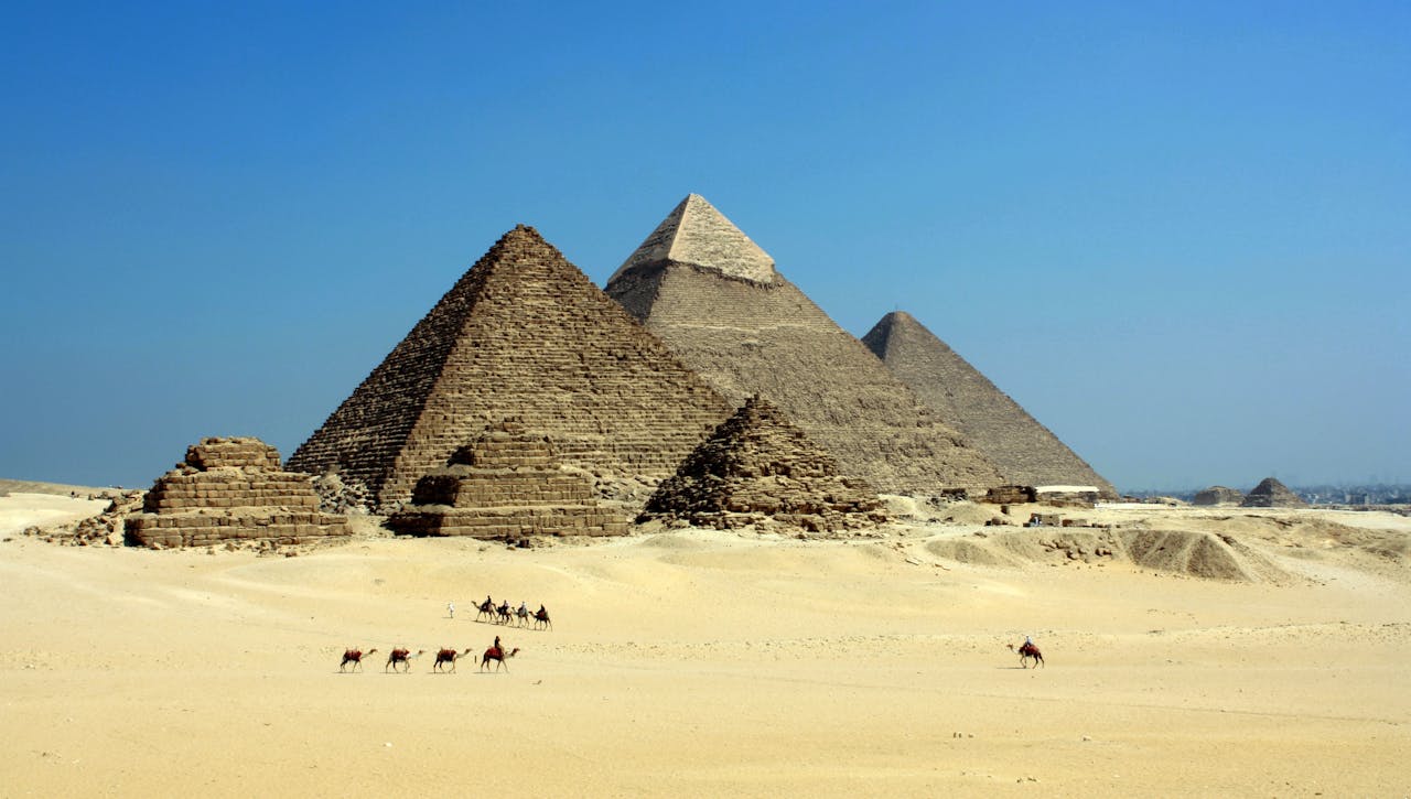 Ancient Egypt Tours: Step Back into the Land of Pharaohs 1 Ancient Egypt Tours Step Back into the Land of Pharaohs