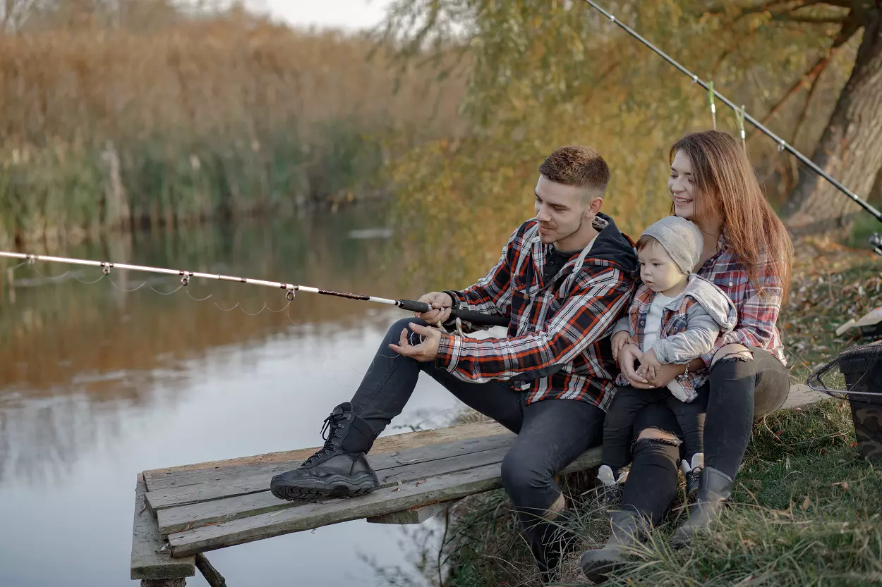 How to Plan the Perfect Family Fishing Trip: Destinations, Gear, and Safety Tips 1 Plan the Perfect Family Fishing Trip Gear Safety Tips
