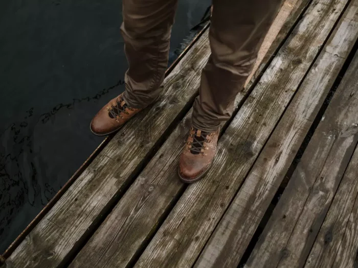 Comfort and Safety First: Choosing the Right Outdoor Shoes