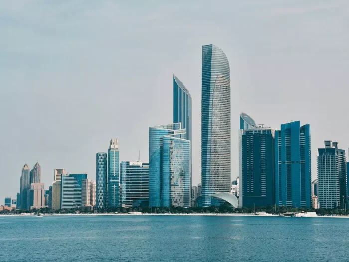 American in Abu Dhabi: What No One Tells You About Getting Around 4 American in Abu Dhabi What No One Tells You About Getting Around