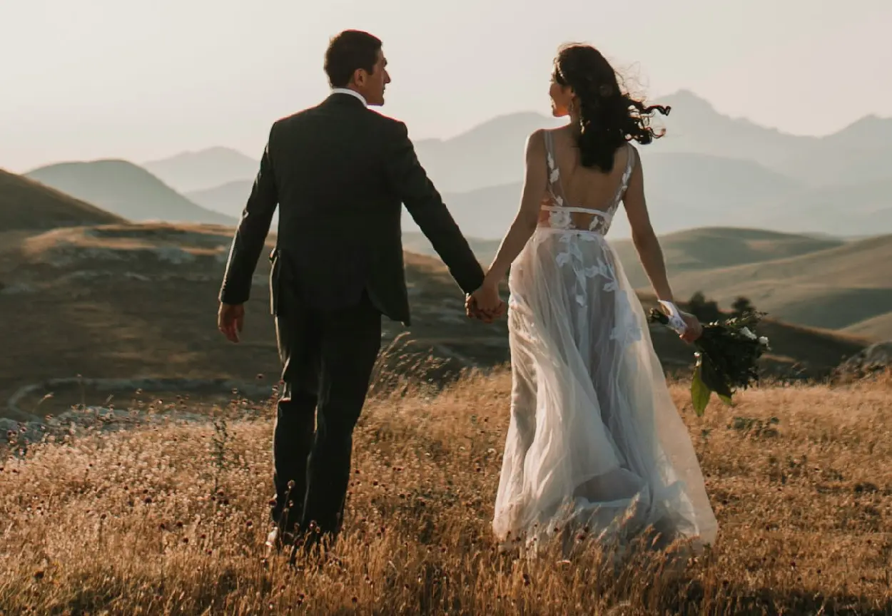 Perfect Your Wedding Day: Why Professional Coach Hire Ensures Seamless Guest Transport 1 Perfect Your Wedding Day